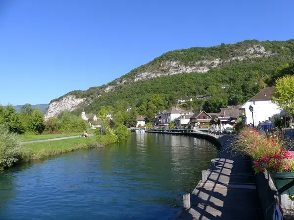 Monte Escalier 73 Monte escalier Chanaz