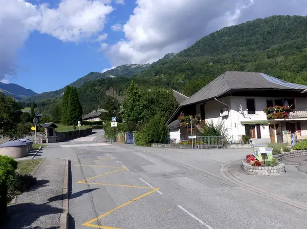 Monte Escalier 73 Monte escalier Notre-Dame-du-Cruet