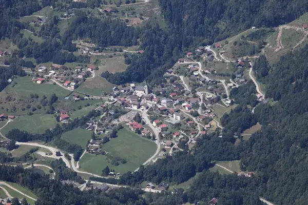 Monte Escalier 73 Monte escalier Queige